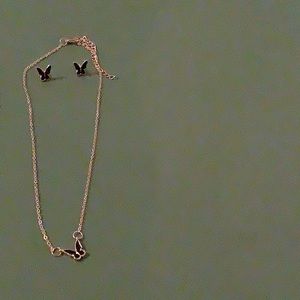 Necklace and earrings set